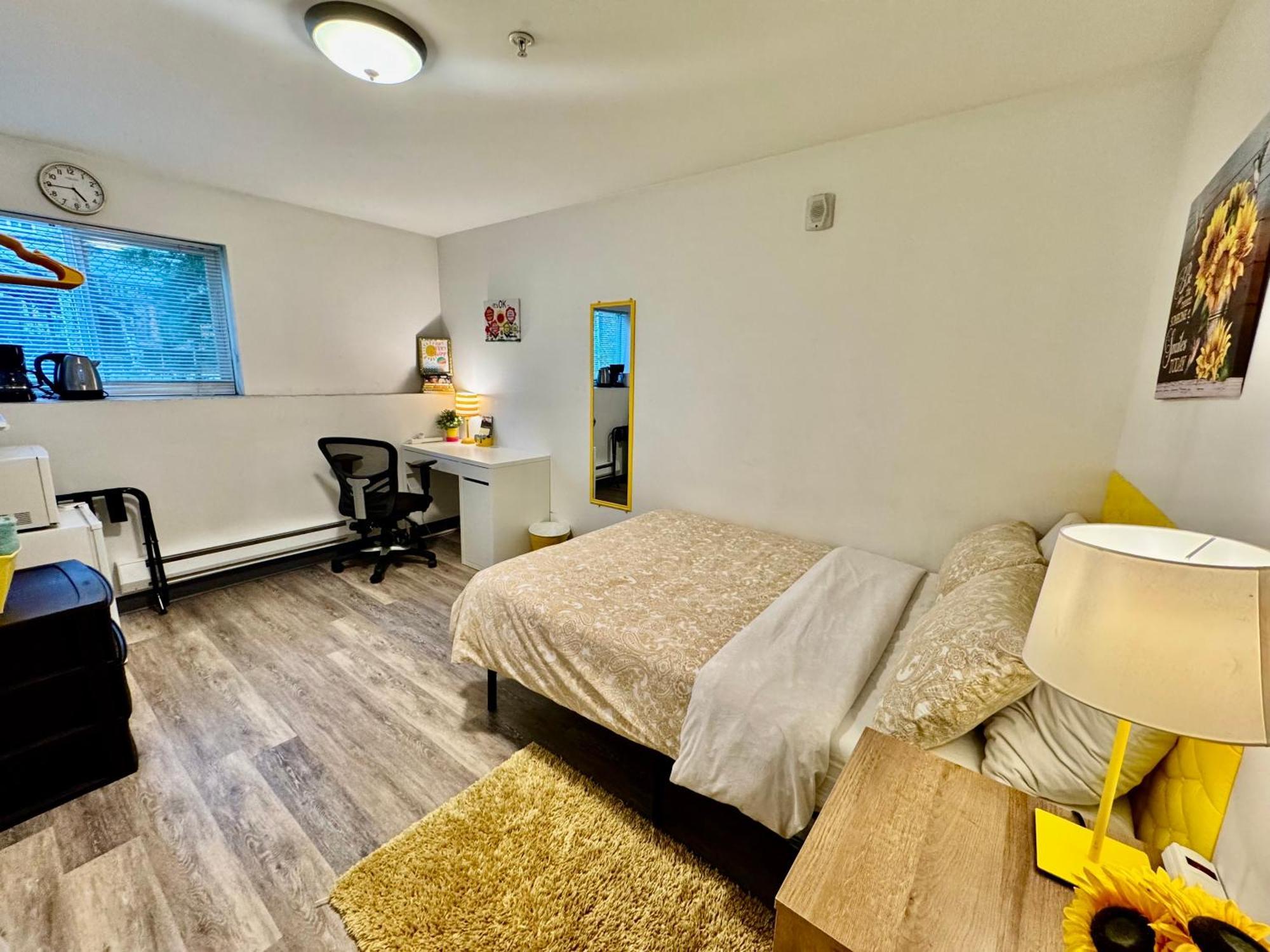 Private Room With Shared Bathroom On The 1St Floor 10 Minutes Walk To University Of Washington 시애틀 외부 사진
